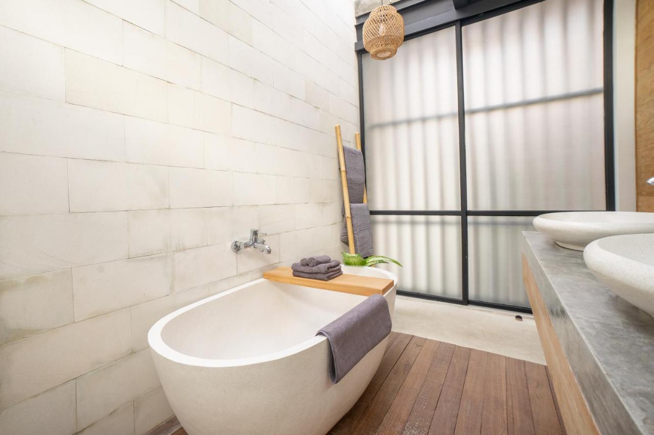 Suncoast Villa บาดุง ภายนอก รูปภาพ
